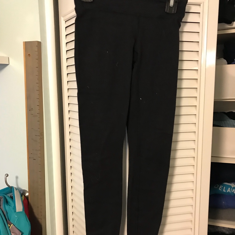 Black fleece Ivivva leggings